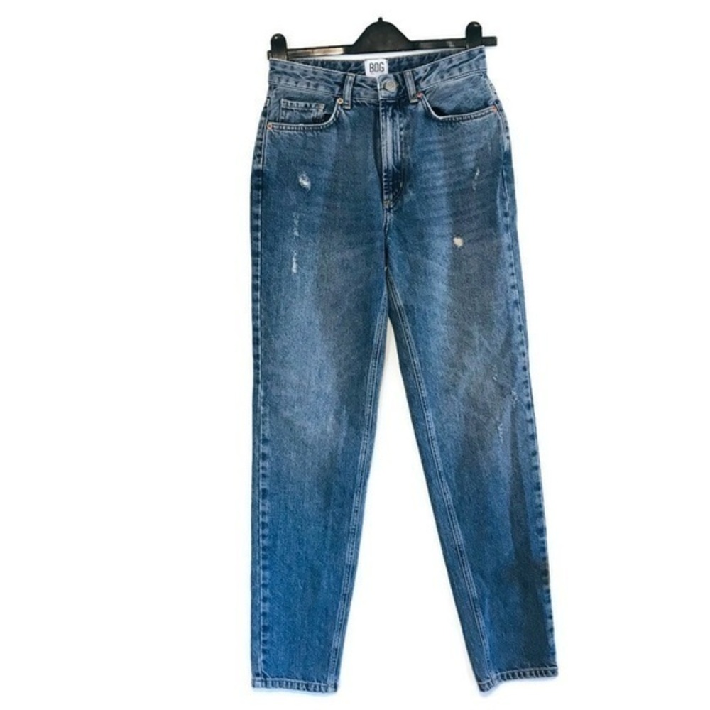BDG Urban Outfitters High Rose Distressed Mom Jeans 100% cotton Women’s size 25